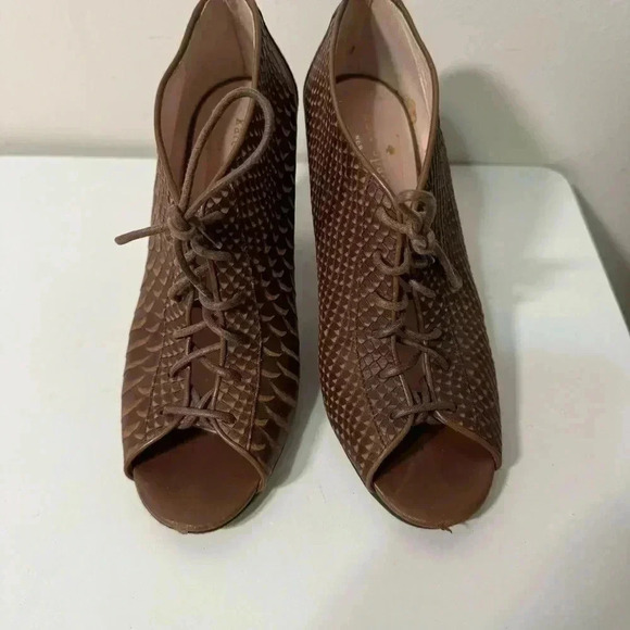 Kate spade lace up genuine leather heel booties 7.5 - Picture 3 of 8